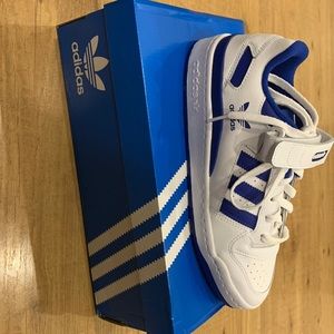 Brand new adidas forum low shoes